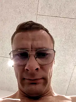 buchr1 online show from September 20, 2025, 12:26 am