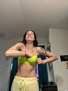 Snapshot of lolabunny9 chatting on March 19, 2025, 1:07 pm lolabunny9 online show from March 19, 2025, 1:07 pm