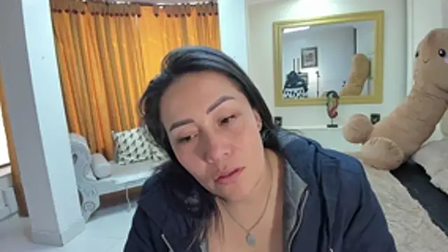 gaby trent online show from November 20, 2025, 2:51 pm