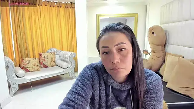 gaby trent online show from February 28, 2025, 3:37 pm
