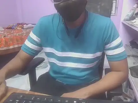 Snapshot of Rahulhjkl chatting on October 13, 2025, 5:14 pm Rahulhjkl online show from October 13, 2025, 5:14 pm