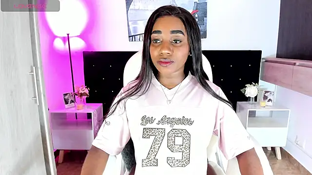 Snapshot of cristaaalclocks1 chatting on July 17, 2026, 10:18 pm cristaaalclocks1 online show from July 17, 2026, 10:18 pm