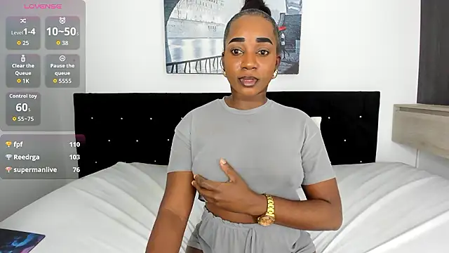 cristaaalclocks1 online show from January 31, 2026, 7:12 pm