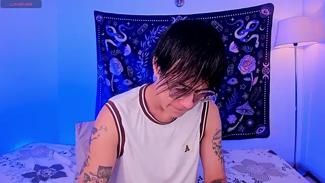 LeaneSeb online show from February 28, 2025, 6:41 pm