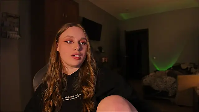 Rachel Ro online show from January 18, 2025, 2:36 am