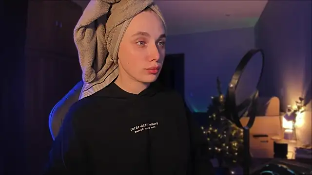 Rachel Ro online show from December 29, 2024, 2:31 pm