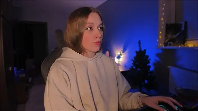 Rachel Ro online show from December 14, 2024, 3:50 am