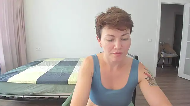 Snapshot of Alexisweet chatting on August 9, 2026, 10:32 am Alexisweet online show from August 9, 2026, 10:32 am