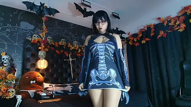 AlexHoe  online show from October 16, 2025, 6:49 pm