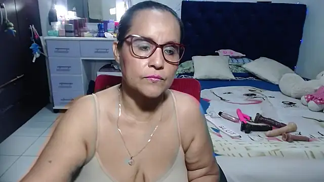 pervert mommy  online show from June 18, 2026, 9:25 am