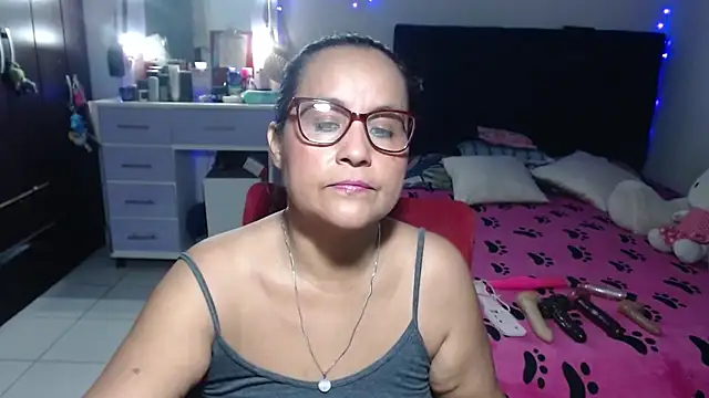 pervert mommy  online show from July 16, 2026, 9:50 am