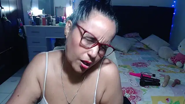 pervert mommy  online show from July 20, 2026, 10:39 am
