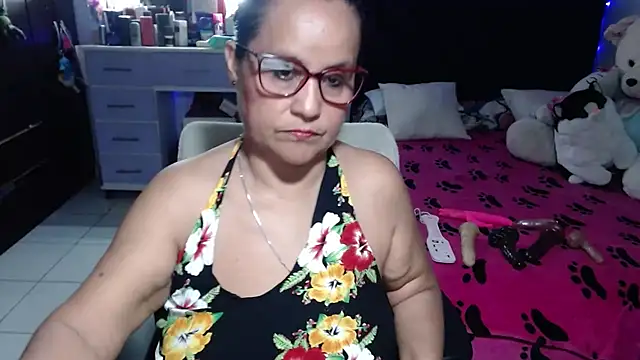 pervert mommy  online show from July 19, 2026, 12:02 pm