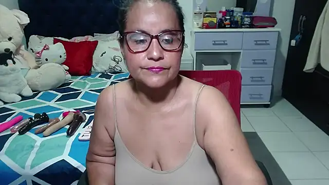 pervert mommy  online show from October 7, 2025, 10:49 am