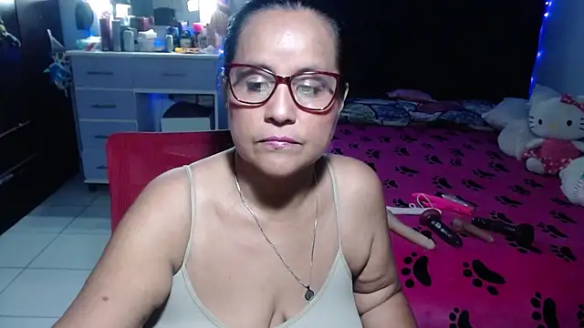pervert mommy  online show from July 2, 2026, 10:32 am