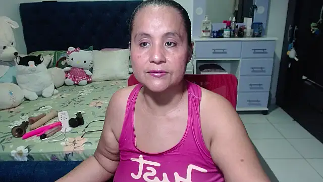 pervert mommy  online show from December 4, 2025, 10:14 am