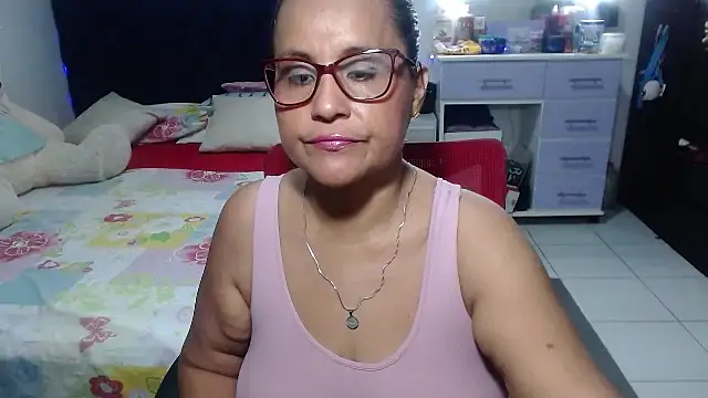 pervert mommy  online show from April 21, 2026, 9:49 am