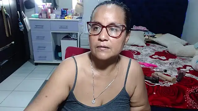 pervert mommy  online show from June 10, 2026, 10:49 am