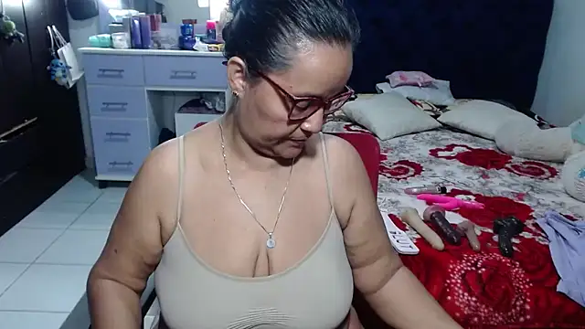 pervert mommy  online show from June 13, 2026, 10:57 am