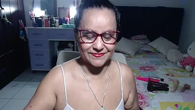 pervert mommy  online show from July 20, 2026, 9:38 am