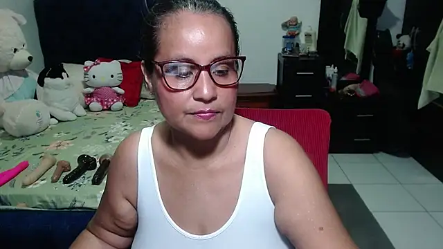 pervert mommy  online show from September 10, 2025, 11:31 am