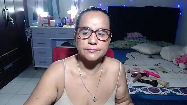 pervert mommy  online show from June 24, 2026, 10:58 am