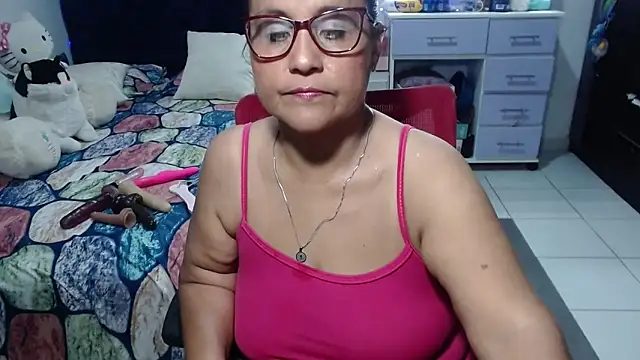 pervert mommy  online show from May 6, 2026, 10:08 am