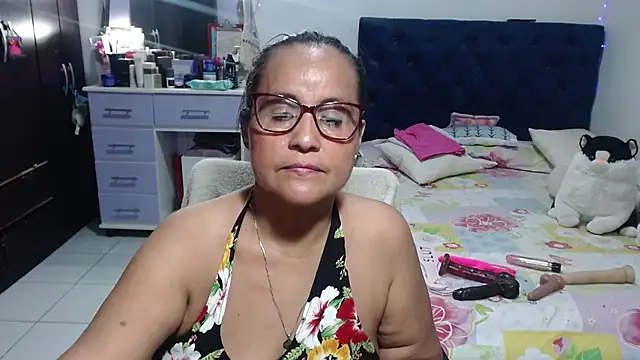 pervert mommy  online show from July 28, 2026, 2:24 pm