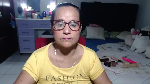 pervert mommy  online show from June 26, 2026, 9:48 am