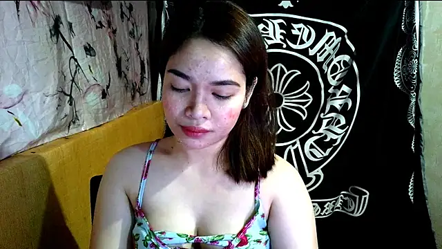  preciousmoira  online show from July 20, 2026, 2:08 am