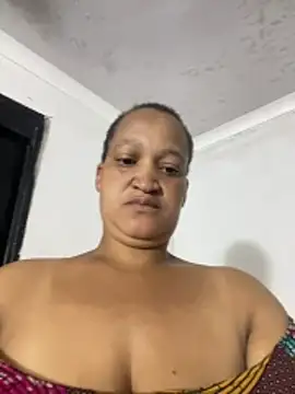 XHotJuicyBootyXX online show from May 6, 2026, 9:13 am