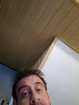 Snapshot of AquaMenn chatting on July 22, 2026, 2:46 am AquaMenn online show from July 22, 2026, 2:46 am
