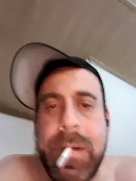 AquaMenn online show from November 18, 2025, 1:32 am