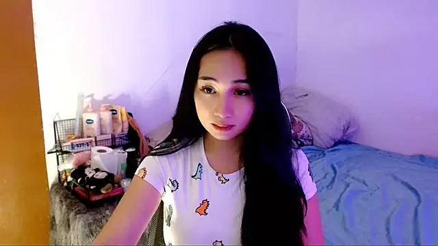 SweetLilly 18 online show from November 5, 2025, 2:36 am