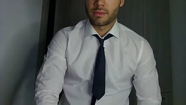 Snapshot of Justynn1 chatting on May 21, 2026, 9:45 pm Justynn1 online show from May 21, 2026, 9:45 pm