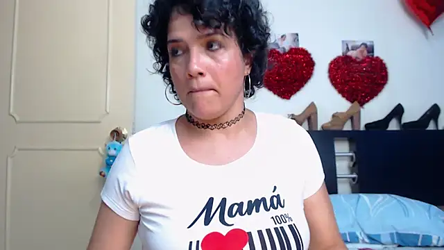 GlendaStarx online show from February 22, 2025, 1:22 am