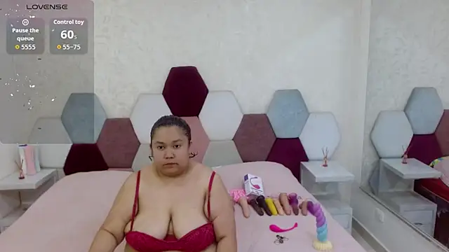 angel blue online show from November 4, 2025, 5:06 pm