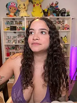 Snapshot of Sweet_sully__ chatting on August 3, 2026, 7:49 am Sweet sully online show from August 3, 2026, 7:49 am