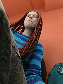 Snapshot of Frost_foxy chatting on November 19, 2025, 2:22 am Frost foxy online show from November 19, 2025, 2:22 am