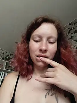 Snapshot of Frost_foxy chatting on August 8, 2026, 3:57 am Frost foxy online show from August 8, 2026, 3:57 am