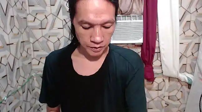 Snapshot of tshugecumxxx chatting on January 22, 2025, 1:00 pm tshugecumxxx online show from January 22, 2025, 1:00 pm