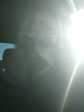 Snapshot of Elza01 chatting on November 7, 2025, 6:51 am Elza01 online show from November 7, 2025, 6:51 am