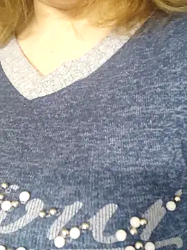 Snapshot of Elza01 chatting on February 16, 2025, 8:10 am Elza01 online show from February 16, 2025, 8:10 am