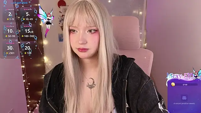 Snapshot of KuroChan420 chatting on December 16, 2025, 12:37 am KuroChan420 online show from December 16, 2025, 12:37 am