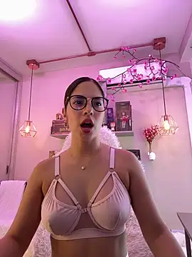 Zoe Bae online show from March 10, 2026, 9:19 pm