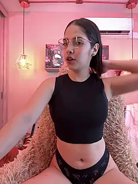 Snapshot of Zoe_Bae chatting on March 7, 2025, 6:00 pm Zoe Bae online show from March 7, 2025, 6:00 pm