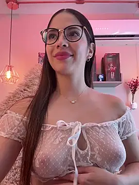 Snapshot of Zoe_Bae chatting on February 9, 2025, 6:16 pm Zoe Bae online show from February 9, 2025, 6:16 pm