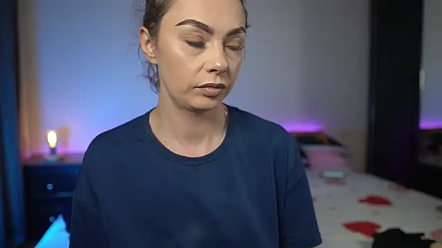 Snapshot of TiffanyPierce chatting on December 1, 2025, 9:15 pm TiffanyPierce online show from December 1, 2025, 9:15 pm