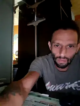 Snapshot of Toycockhot chatting on November 19, 2025, 1:05 am Toycockhot online show from November 19, 2025, 1:05 am