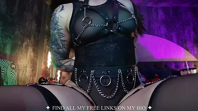 Charlotte Germanotta  online show from January 14, 2026, 5:05 pm